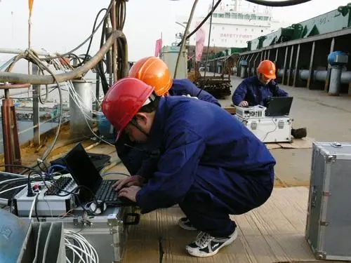 ���̰���