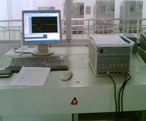 ���̰���